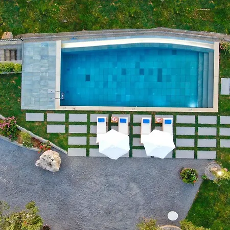 Caesar Villa